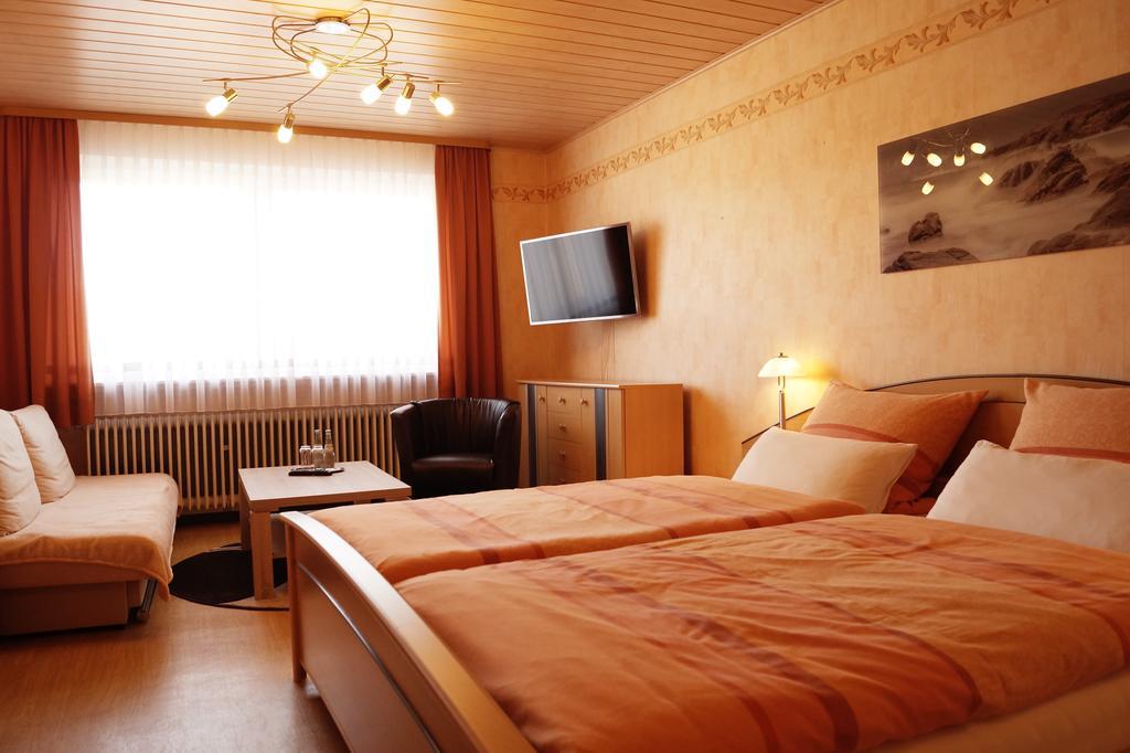 Pension Huhn Angersbach Kamer foto
